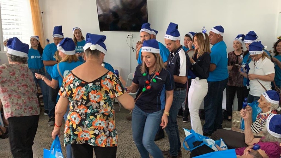 Seniors receive joy at Christmas