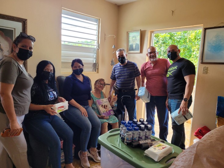 Triple-S Vida volunteers visit the Abu’s